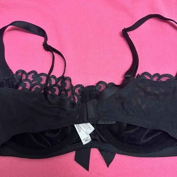 NWOT 36D Victoria's Secret Dream Angels Rhinestone Limited Edition Bra